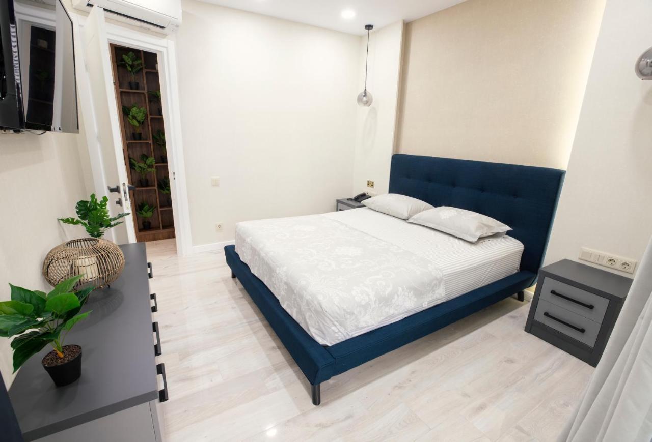 Gq Apartments On First Line Batumi Exterior photo